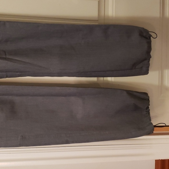 Figs grey XS pants - near perfect condition - Picture 4 of 8